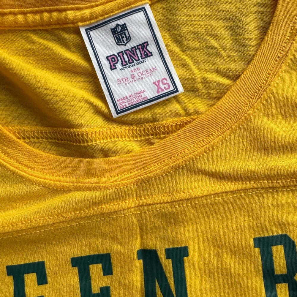 Green Bay Packers Yellow T-Shirt XS - Picture 2 of 3